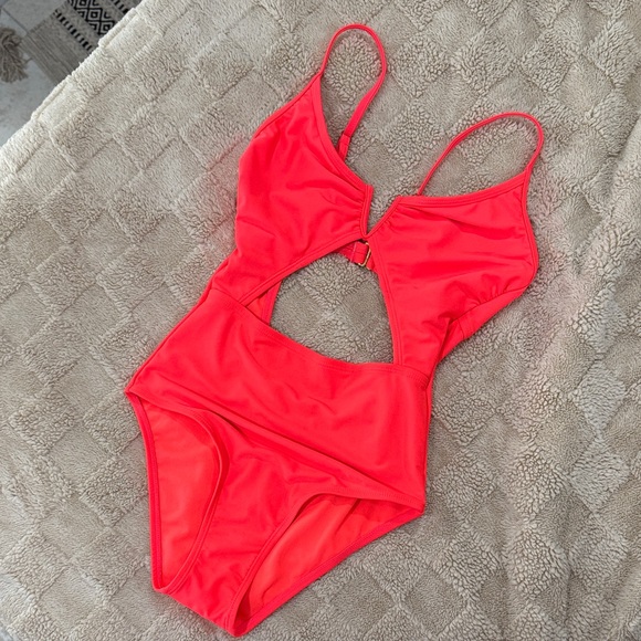 Xhilaration Women's Red One Piece Swimsuit - Picture 1 of 3